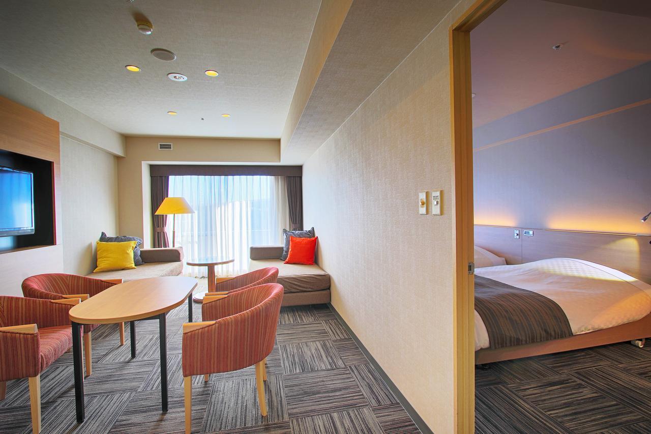 פוג'יקאוואגוצ'יקו Hotel Regina Kawaguchiko מראה חיצוני תמונה